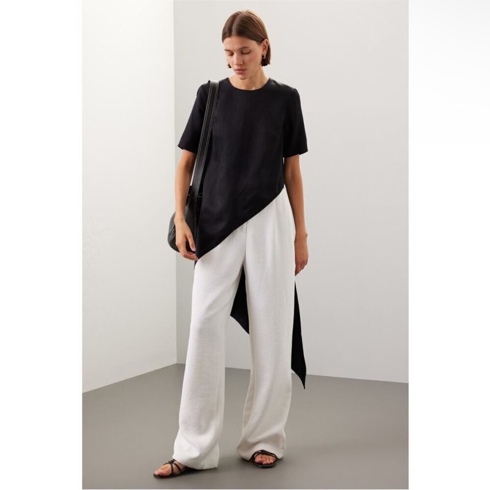 OBANDO COLLECTIVE | Black Short Sleeve Asymmetrical Top Women’s Size 4